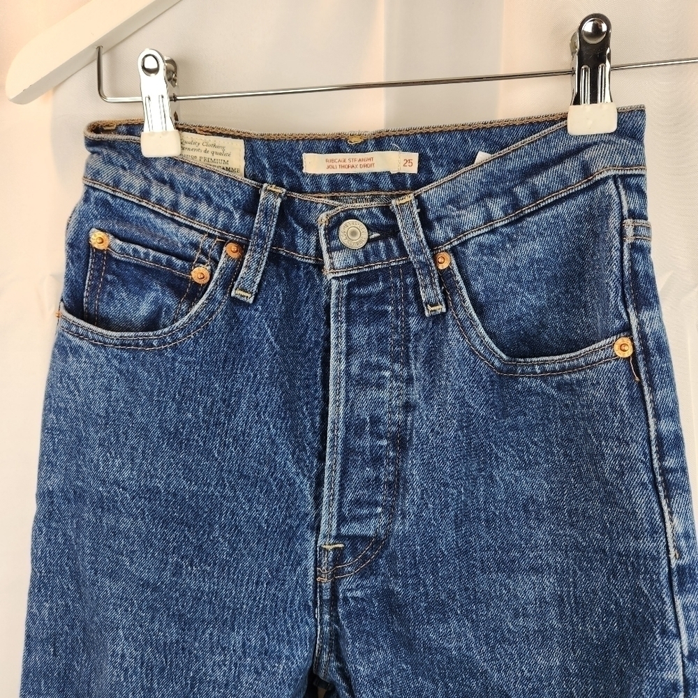 Levi's Wedgie Straight jeans size 25 in EUC - Picture 6 of 10